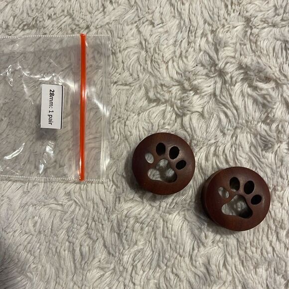 Sawo wood paw print gauges plugs multiple sizes available - Picture 2 of 5